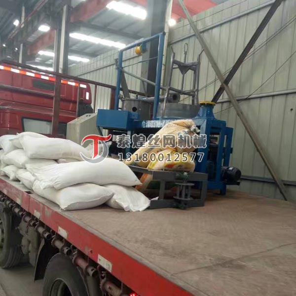 山西運城單罐拔絲機裝車發(fā)貨